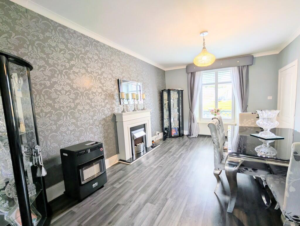 Sitting/Dining Room