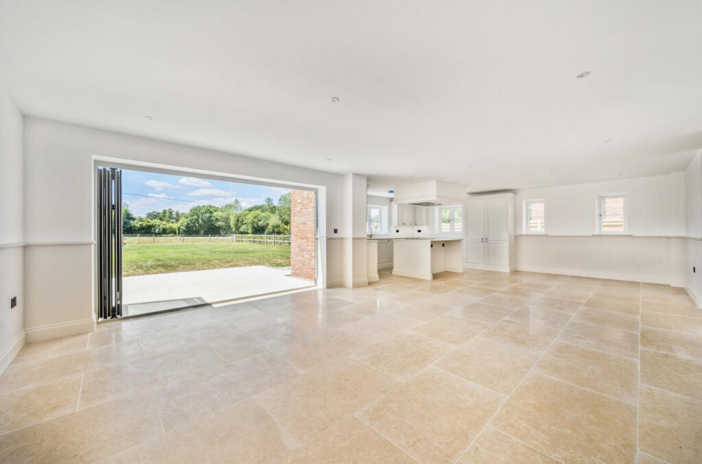 1320956-15-686e9f...