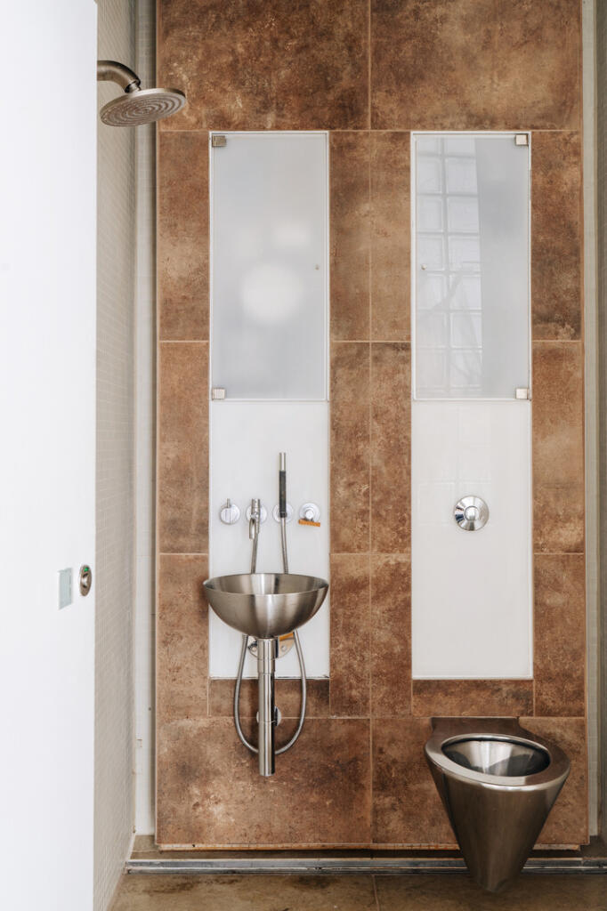 267388 - a0O0X00000QXLiuUAH_N35.jpg