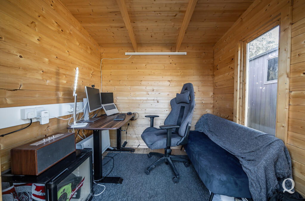 7f7878a1-c97f-4c4...