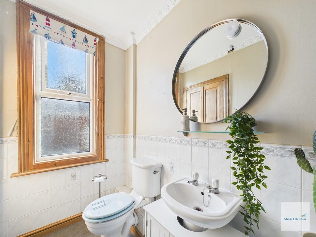 CAM03394G0-PR0373...