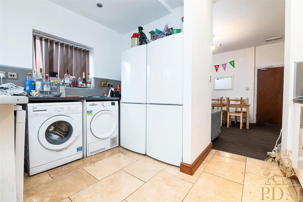 31 Midland Avenue (19 of 21).jpg