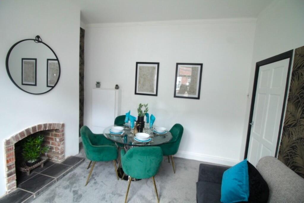 lounge 2 