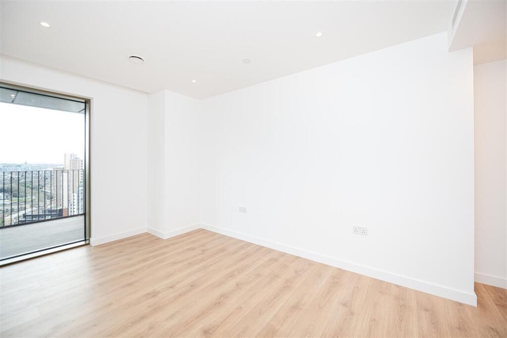 Bedroom      .jpg
