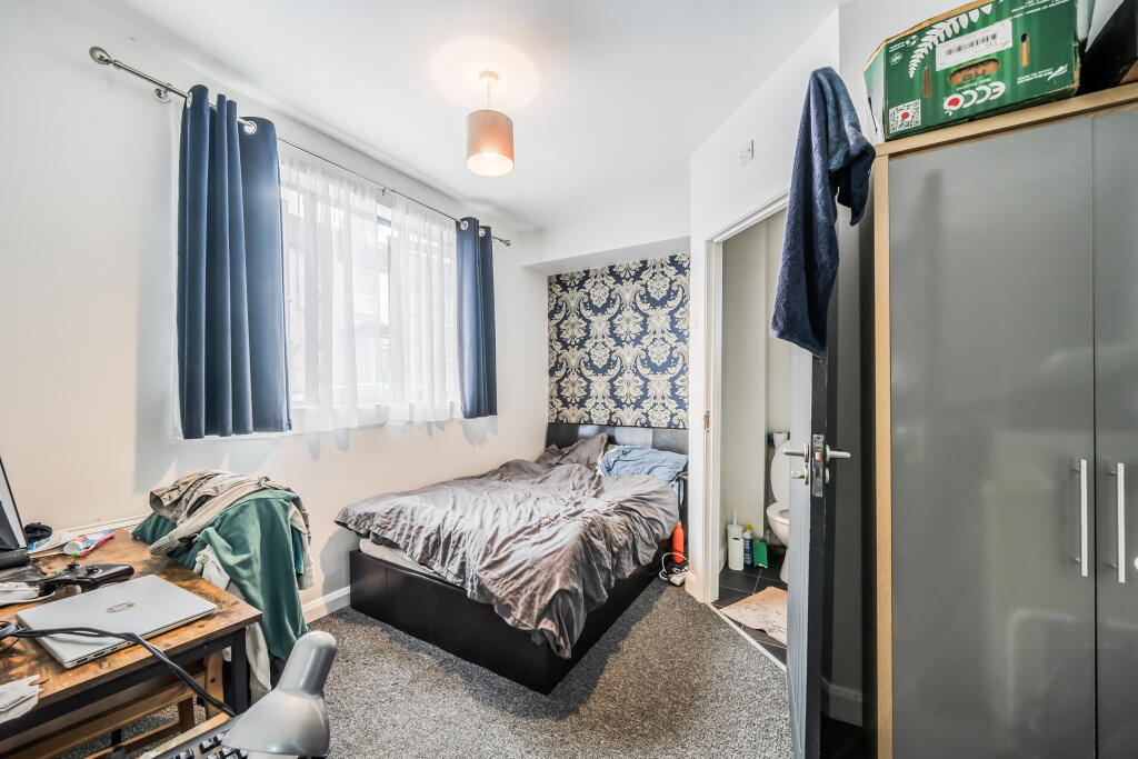 1346708968b9f89c7ad5b