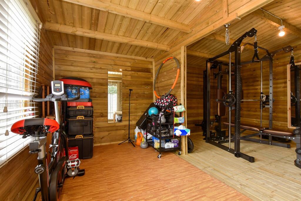 Workshop/Outbuildings