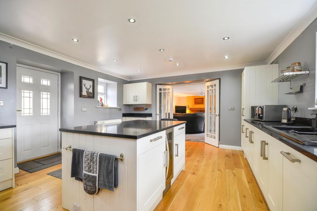 Kitchen/Breakfast