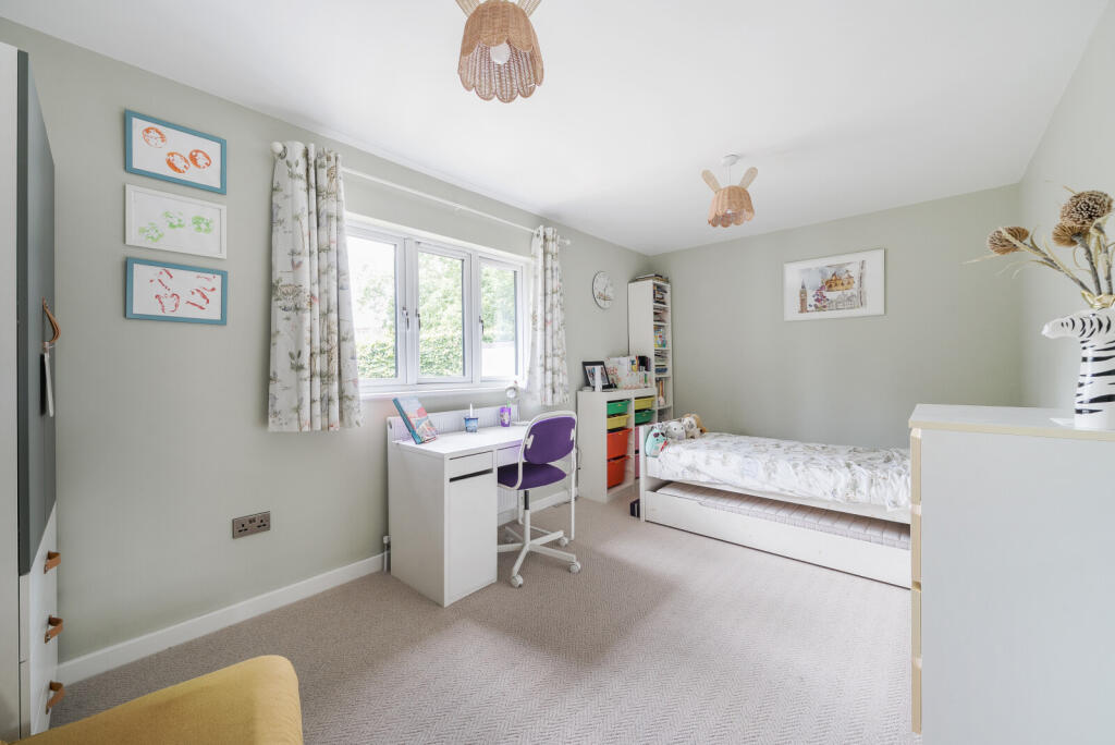 1312294-20-685bff...