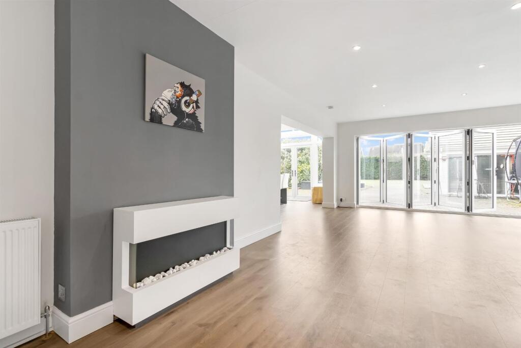 Reception-bi-fold doors.jpg