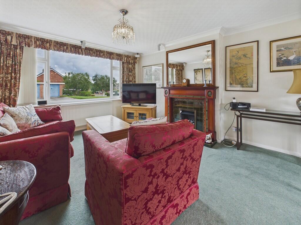 CAM04273G0-PR0161...