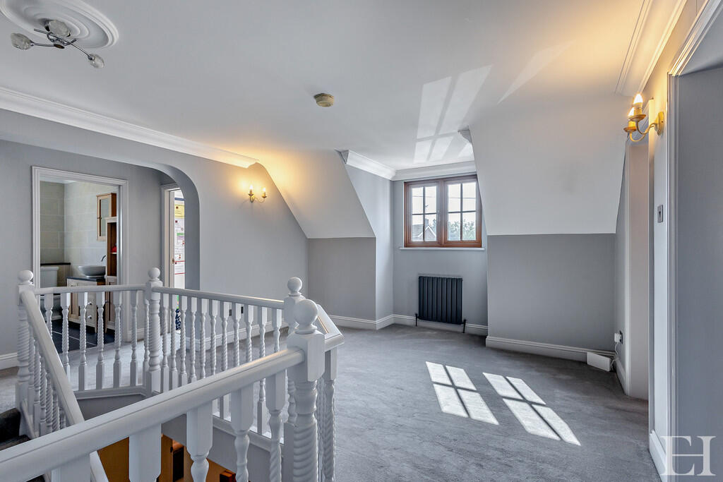 8643451-interiorW...