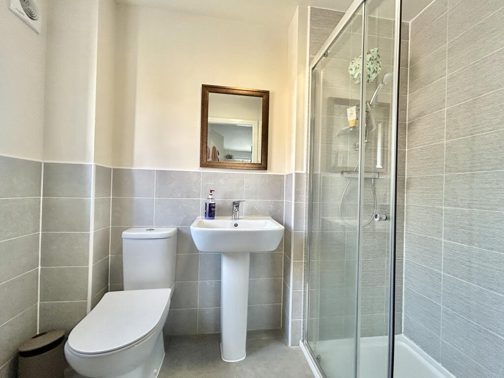 En-suite Bathroom