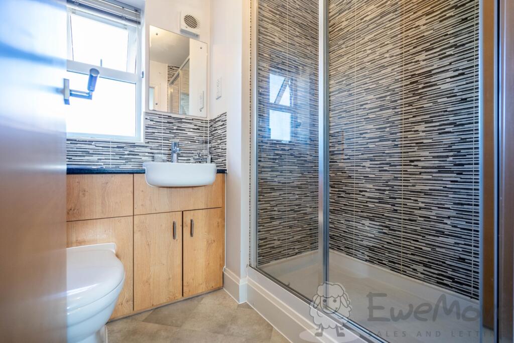 Ensuite Shower Room