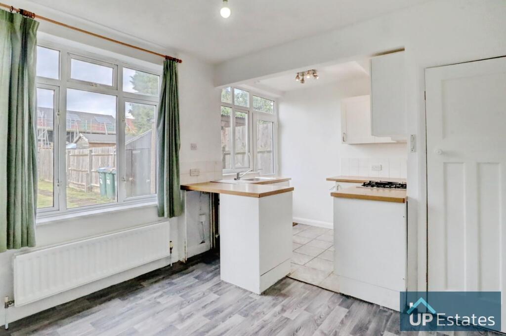 KITCHEN/ DINER