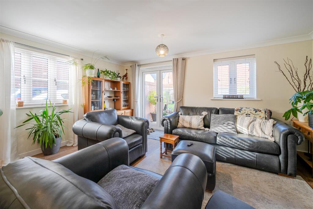 7 Catterick Way, Towcester (13).jpg