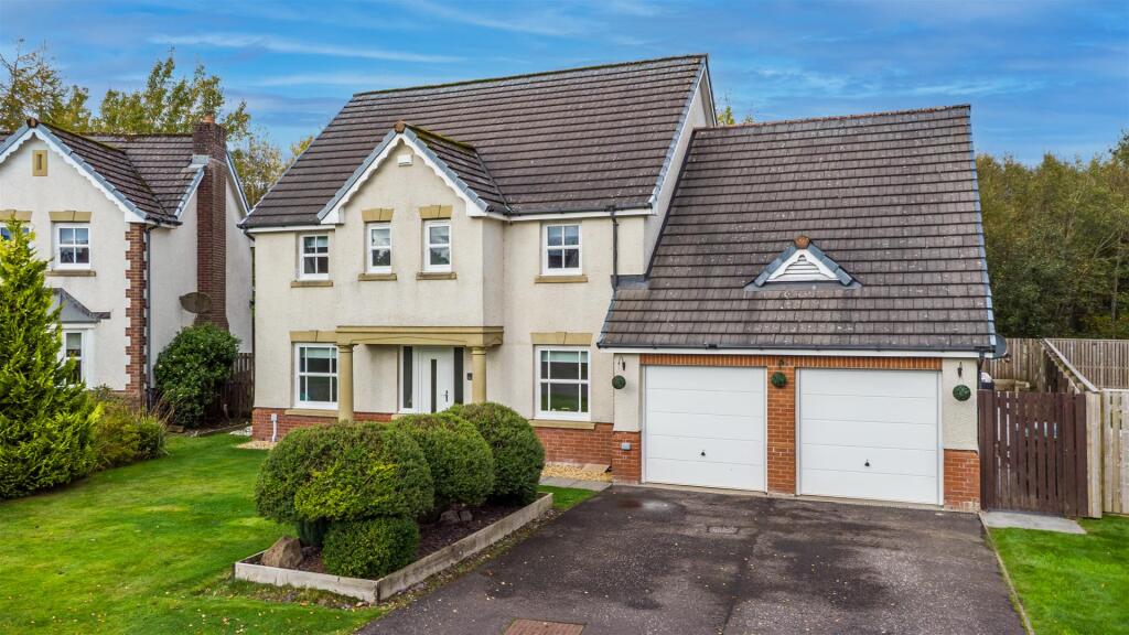 Spynie Gardens-4.jpg