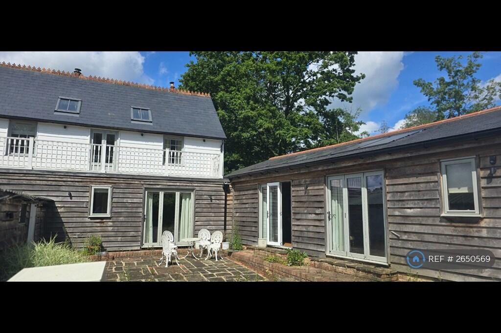 Private South-Facing Courtyard