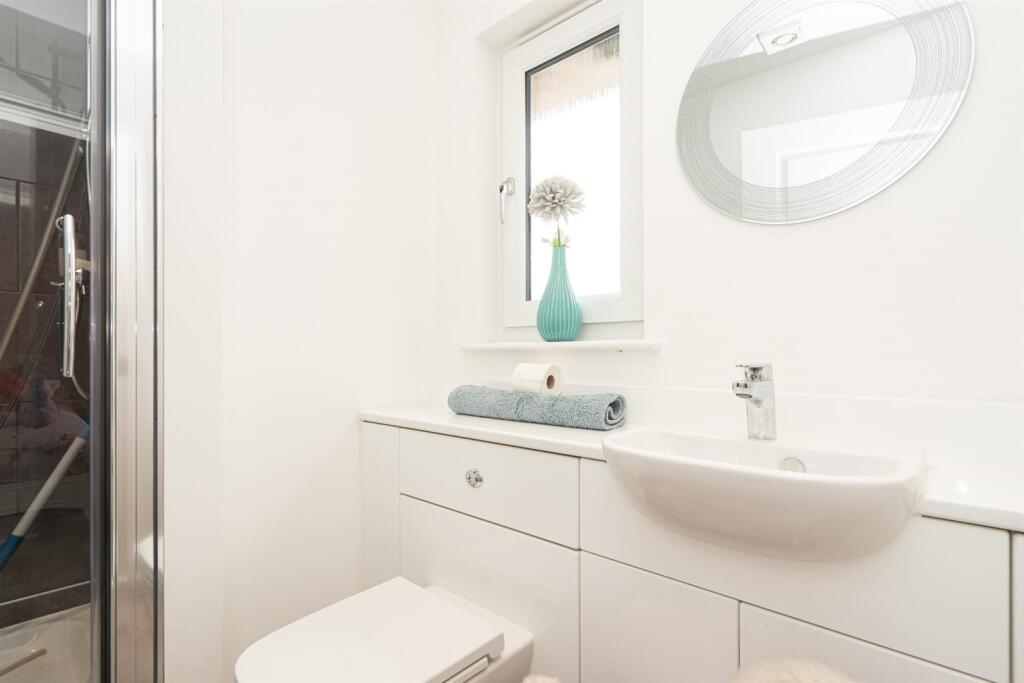 Bedroom Two Ensuite