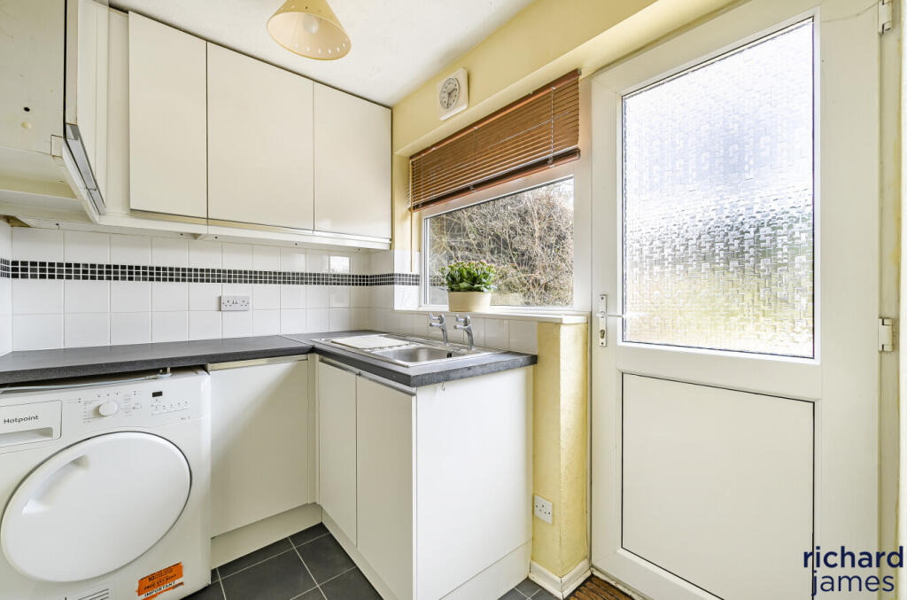 abcfe83c874b45f48262d212d4154e57