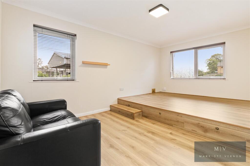 Flat 8 Wenderholme Court MV-1.jpg