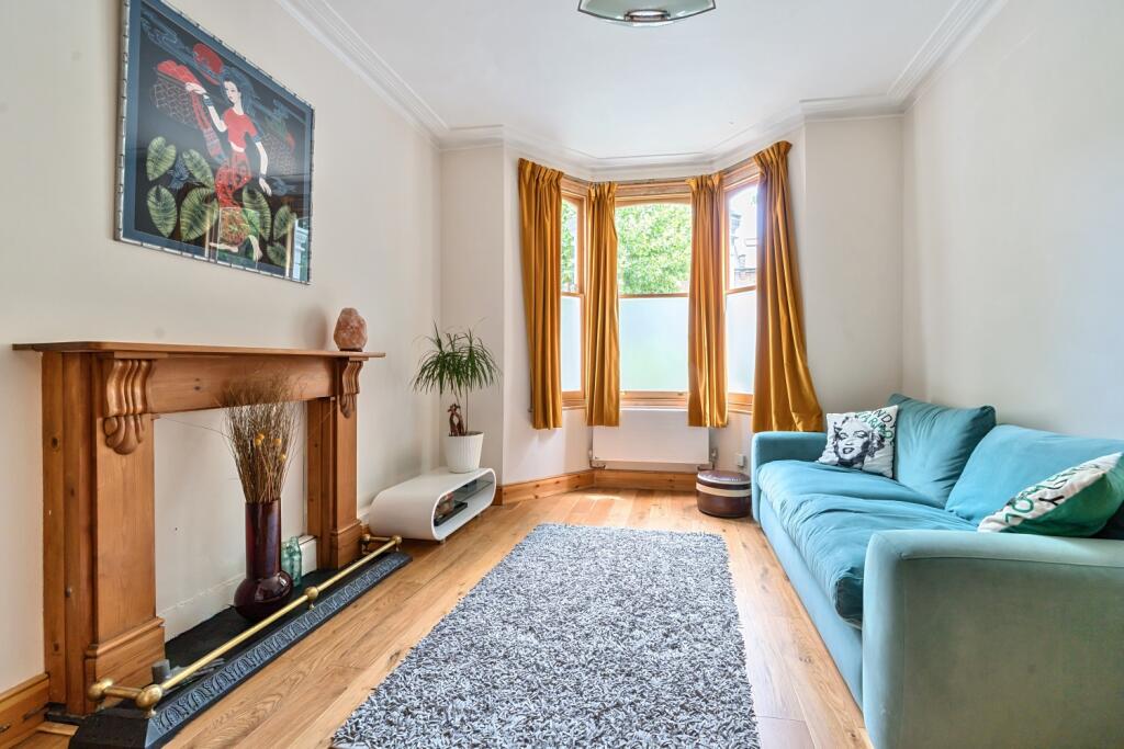 1316093-12-6874fdfd59088