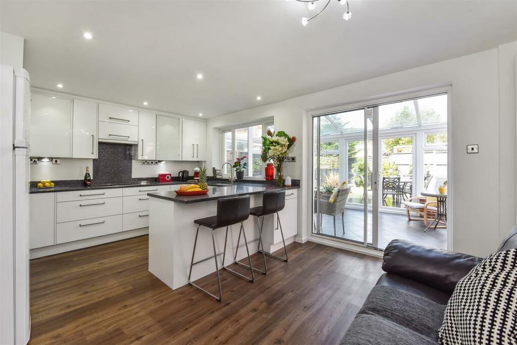Kitchen / Diner