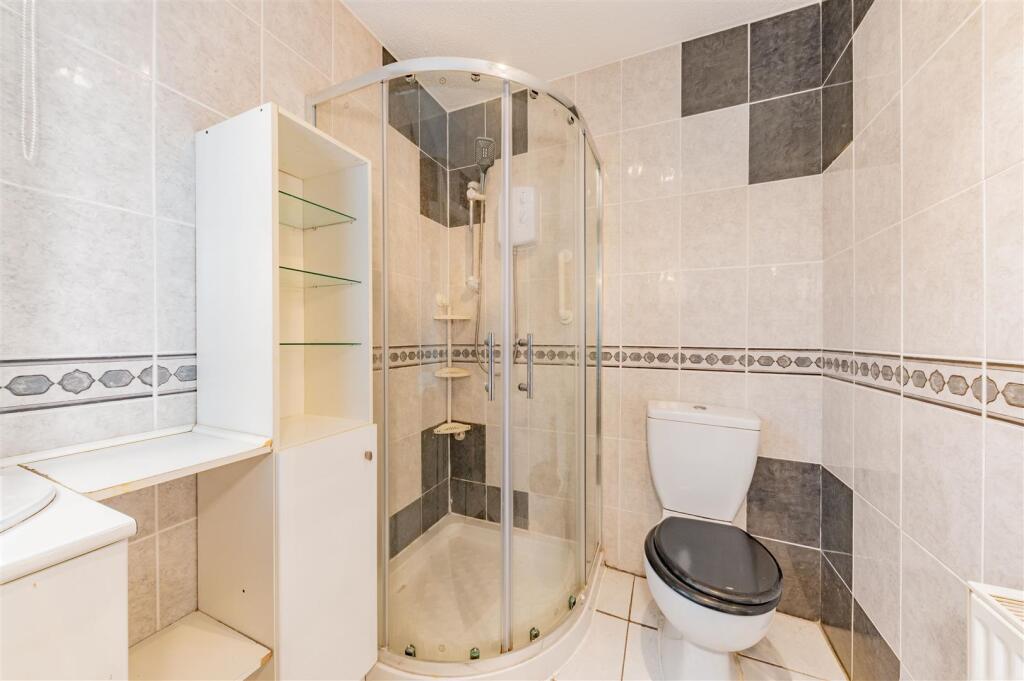 23 Chirnside Place Dundee-7.JPG