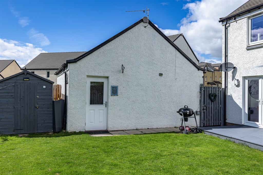 43 Knoll Park Galashiels 51.JPG