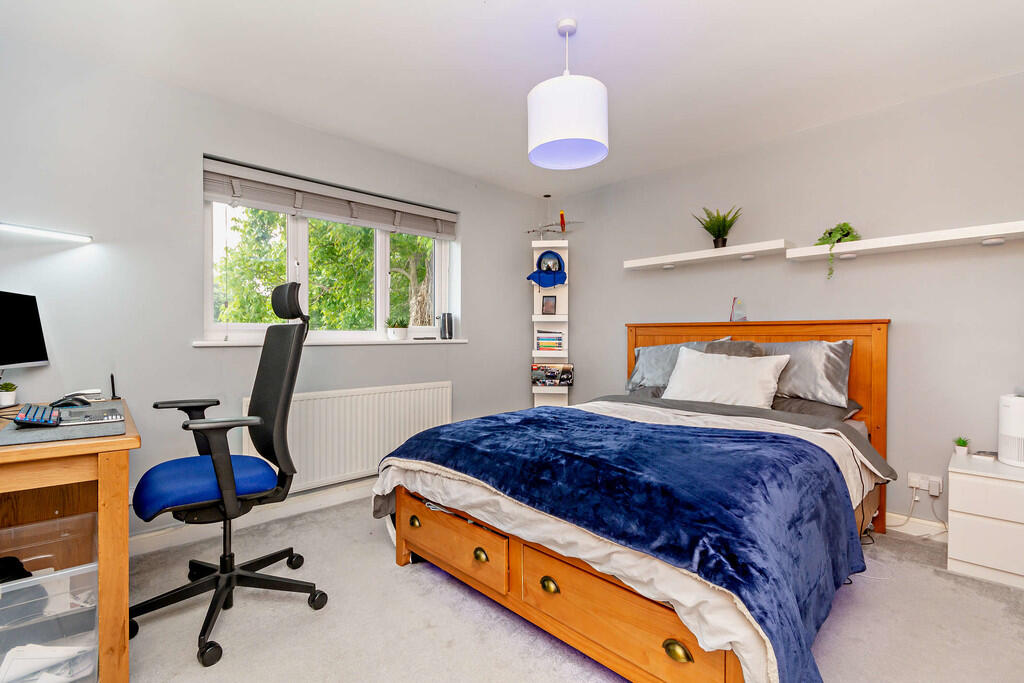 8650540-interior0...