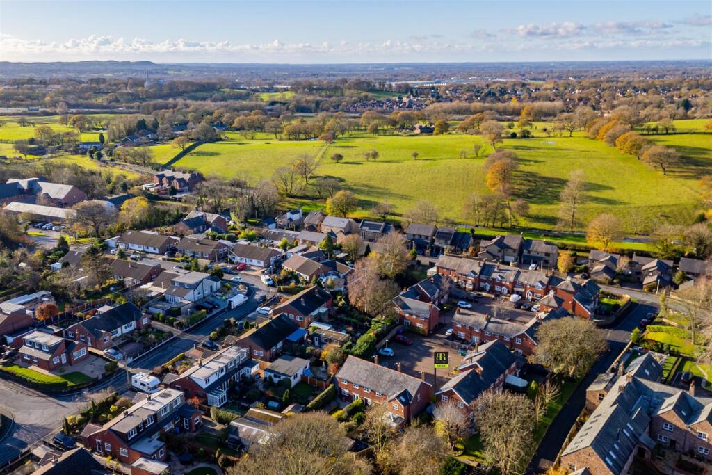Aerial View - Surroundings