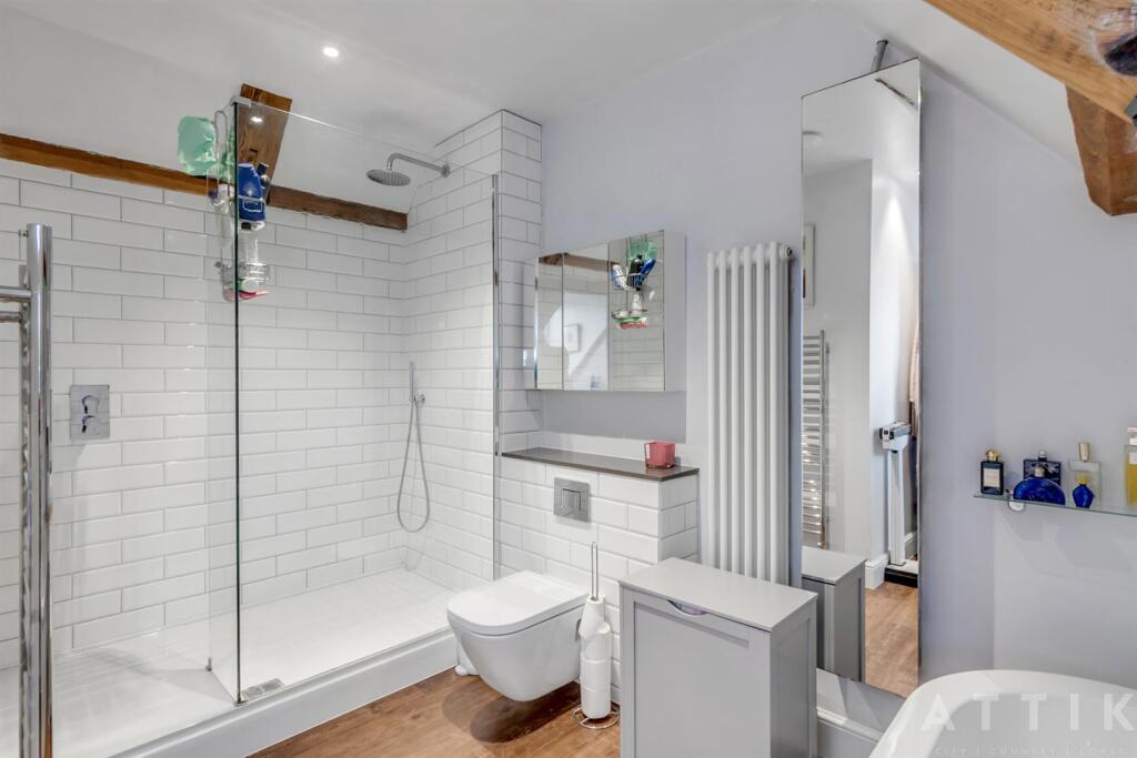 52 the Chapel Blyth View IP19 9LB (16).jpg