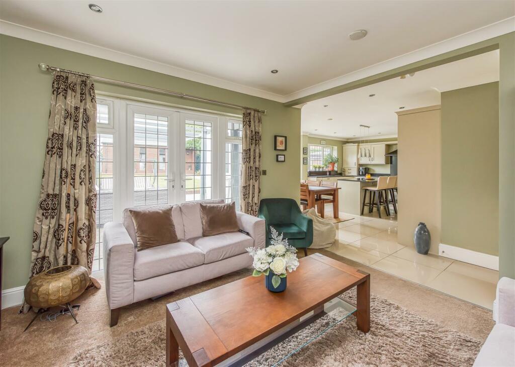 64 Langley Road-Family Room B.jpg