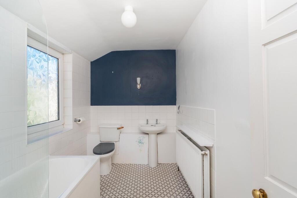 6S1CTN- Bathroom C.jpg