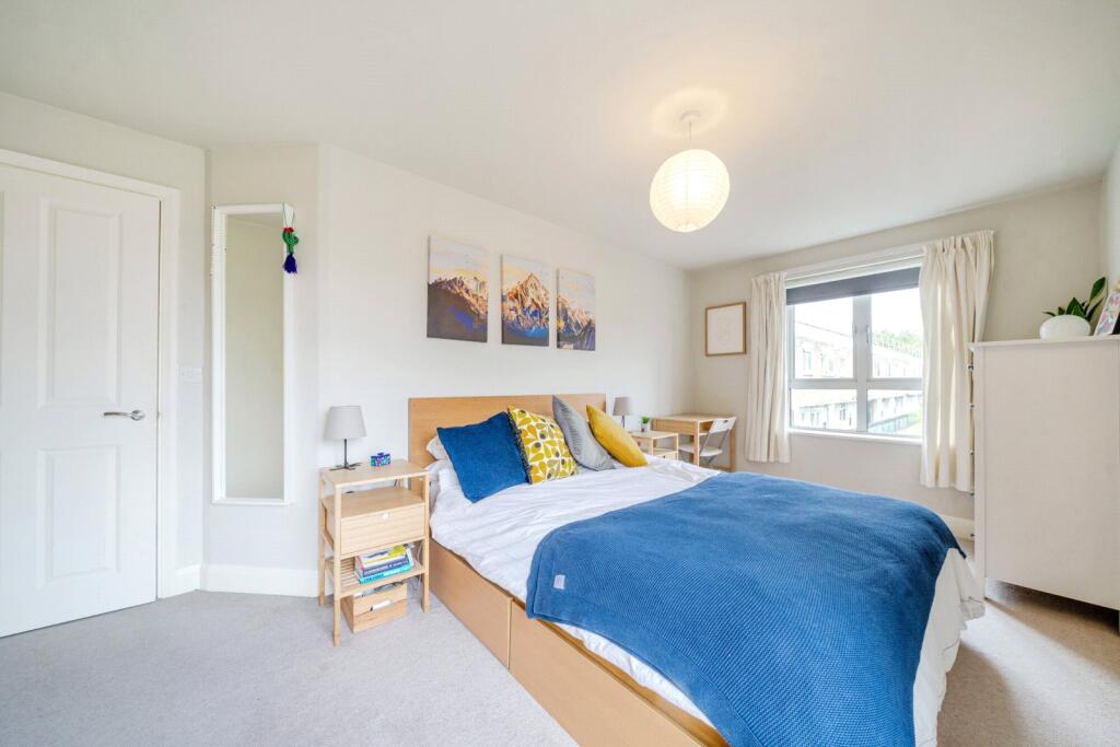 1300883-17-6842af...