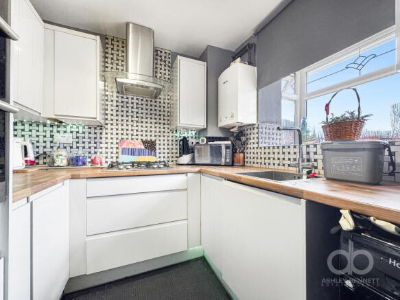 127762agx60961600img080000max656x437