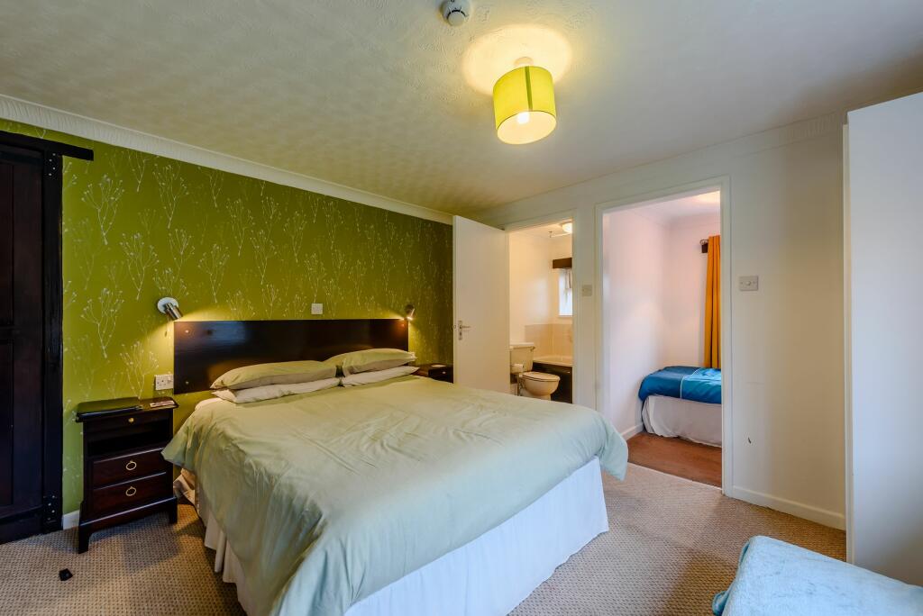 guest room