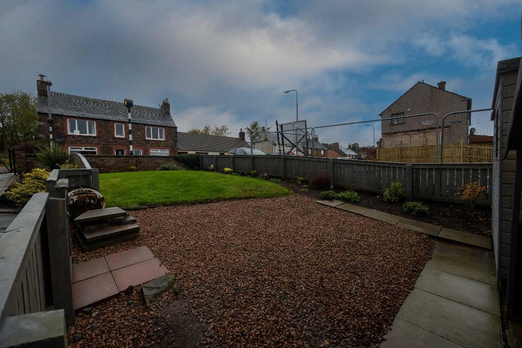 Garden Area belonging to No 6