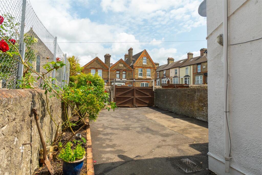 Rear Garden - Parking Area.jpg