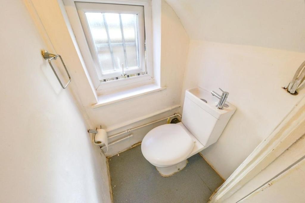 Downstairs Cloakroom