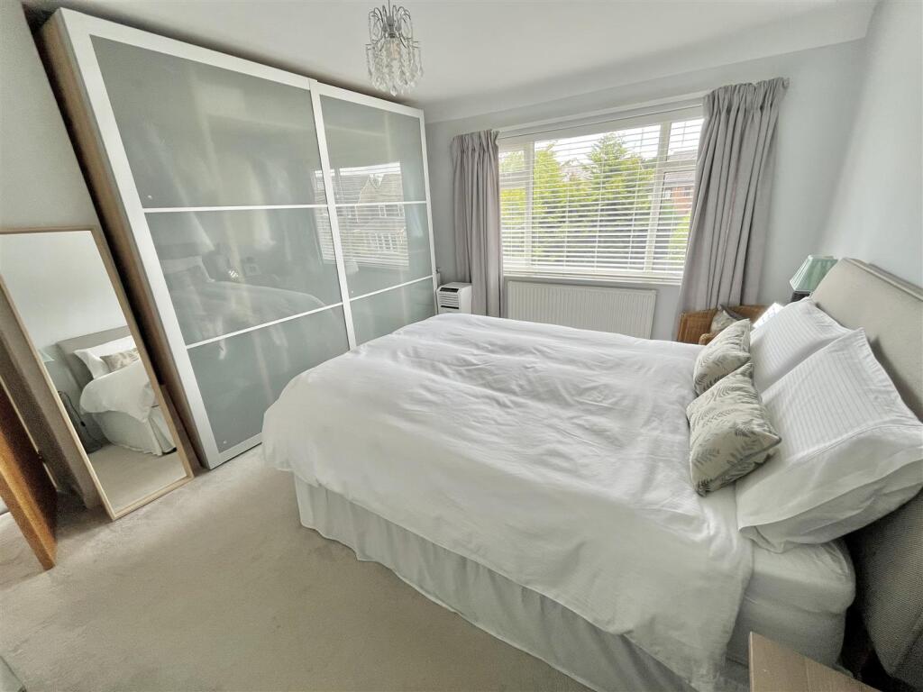 Bedroom 1 Aspect 2
