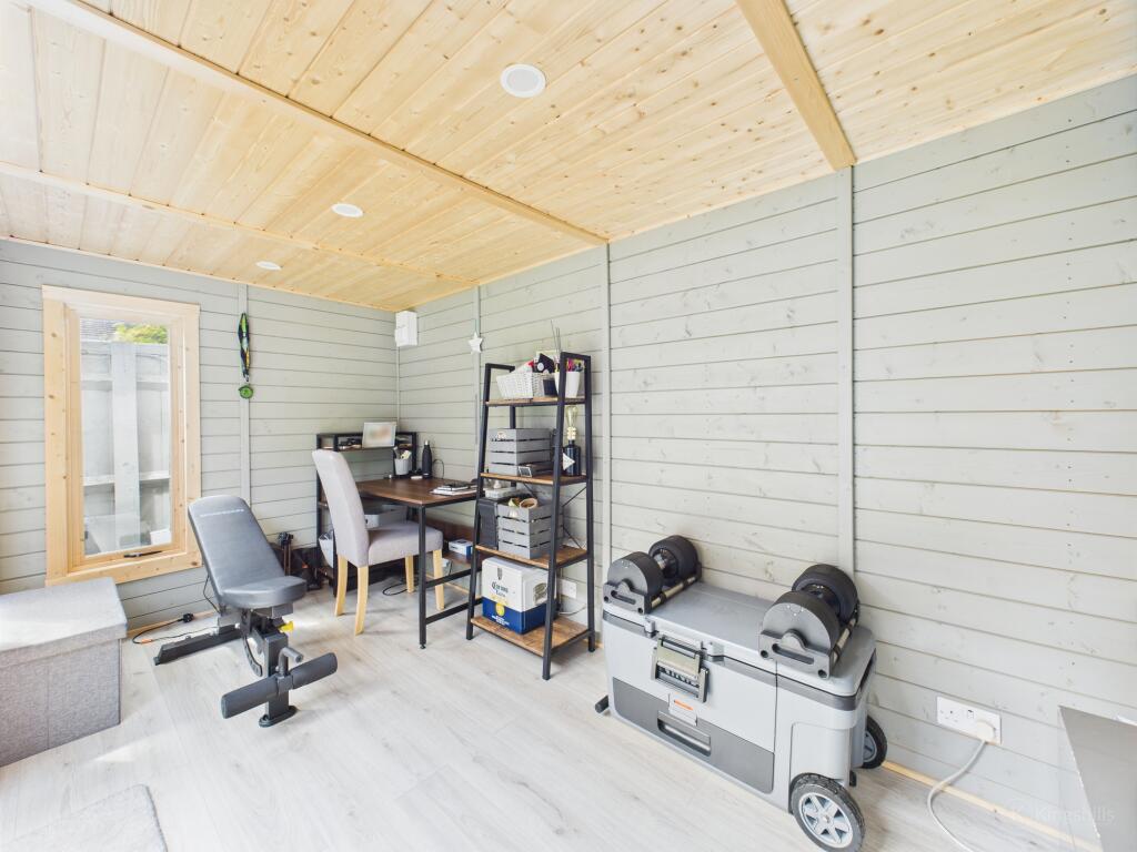 CAM02119G0-PR0419-STILL021