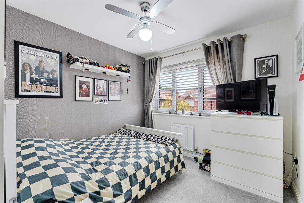 12 Atherton Drive-5.jpg