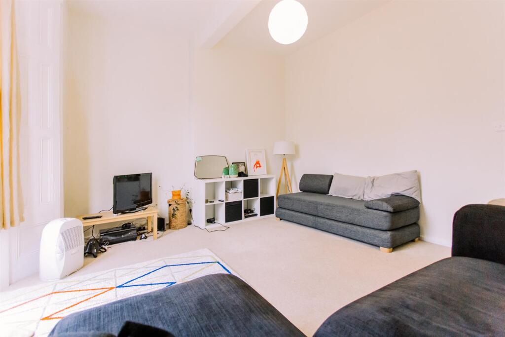 1920px_MB_ferme park road_finsbury park_davies dav