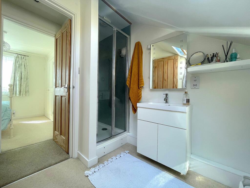 En-Suite (1)
