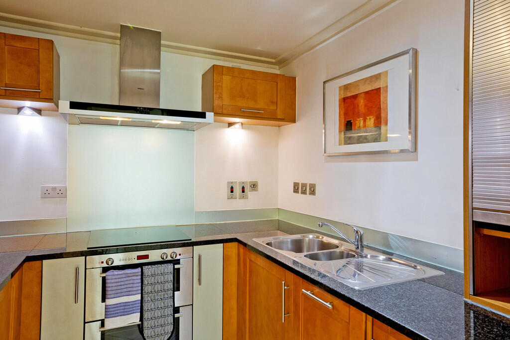 Discovery E 95-43...