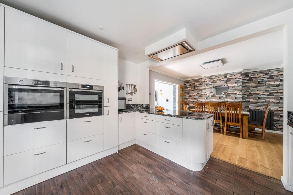 Kitchen/Breakfast/Diner