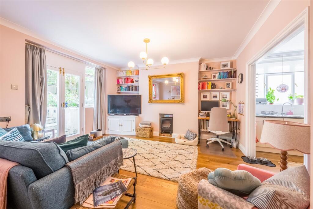 13a Clarendon Villas-10.jpg