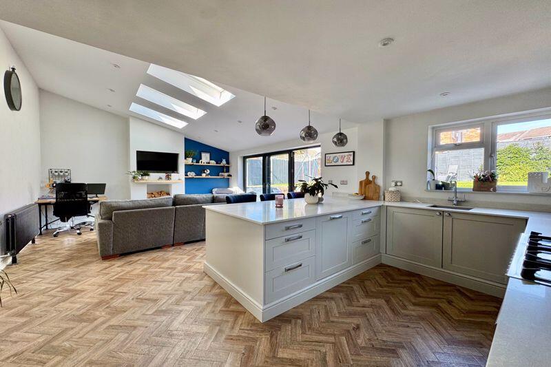 Kitchen Family Room