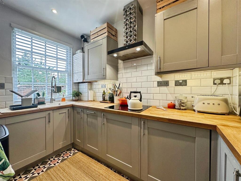 da76d112--491C-A5DB-C852F4F7A8B9-51989-00001354BC9