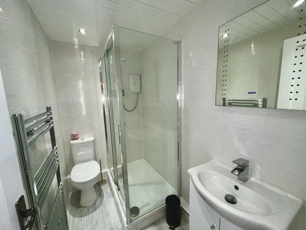 Bathroom1